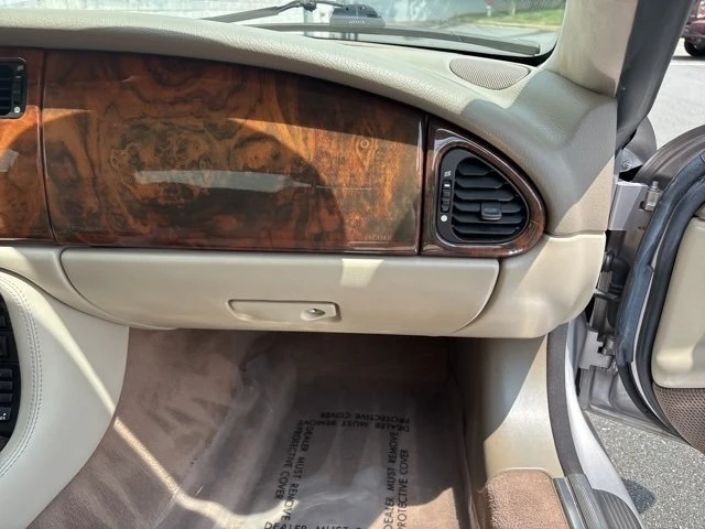 2001 Jaguar X100 XK8 - Image 19 of 20