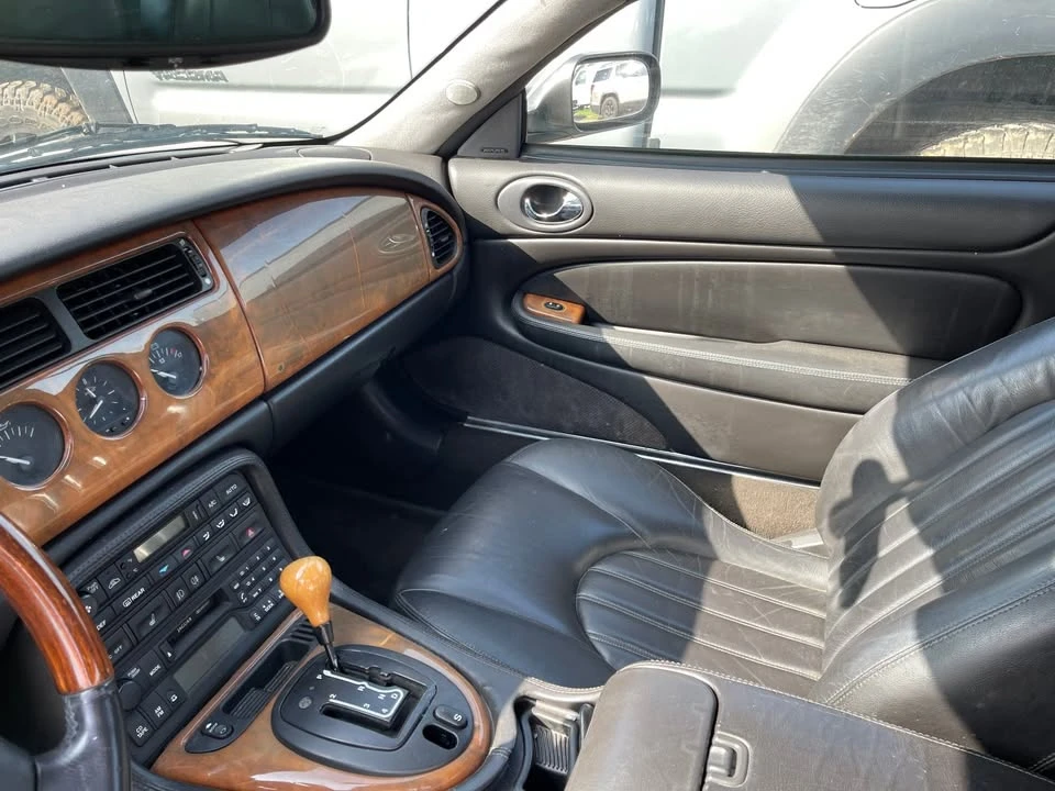 2001 Jaguar X100 XK8 - Image 10 of 13