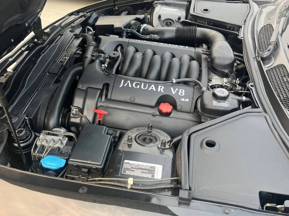 2001 Jaguar X100 XK8 - Image 6 of 6