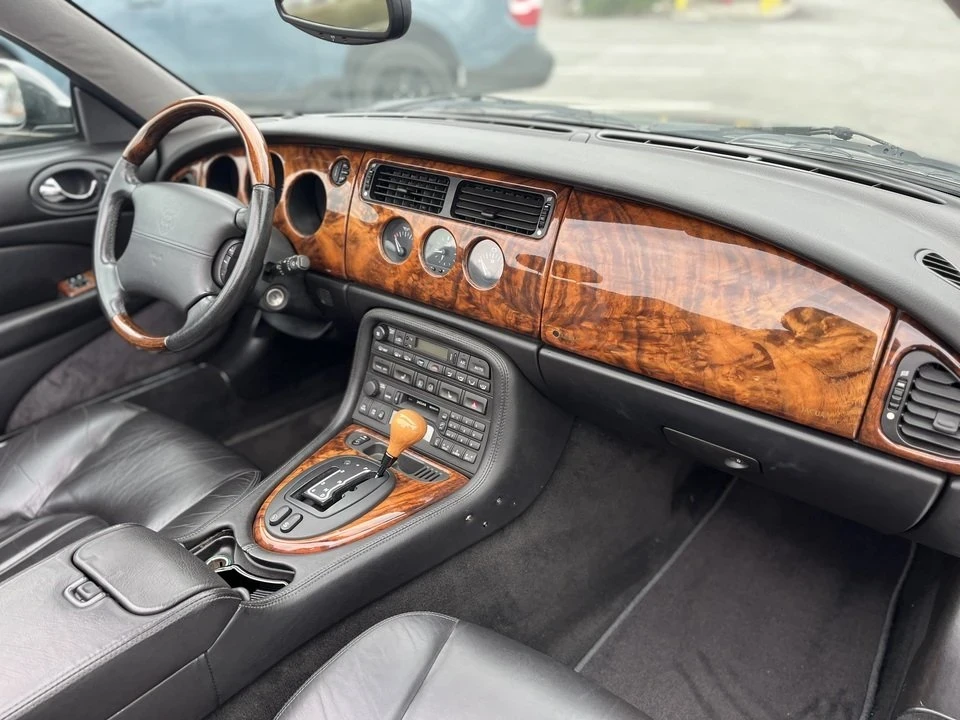 2001 Jaguar X100 XK8 - Image 12 of 17