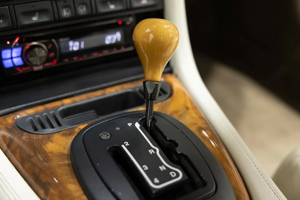 2001 Jaguar X100 XK8 - Image 11 of 20