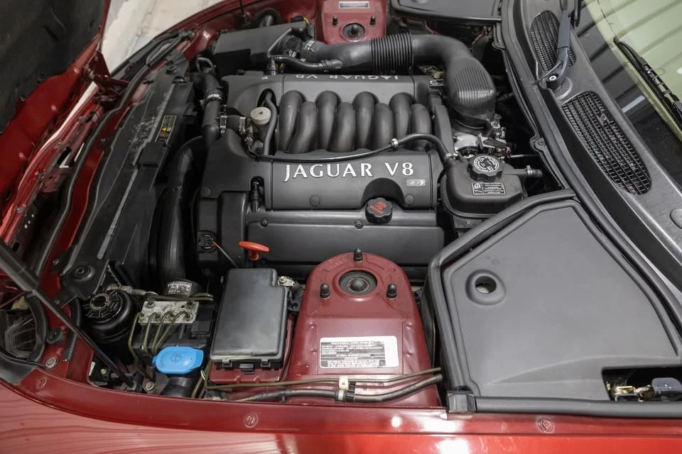2001 Jaguar X100 XK8 - Image 20 of 20