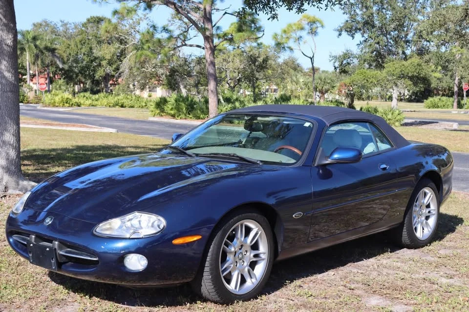 2001 Jaguar X100 XK8 - Image 6 of 20