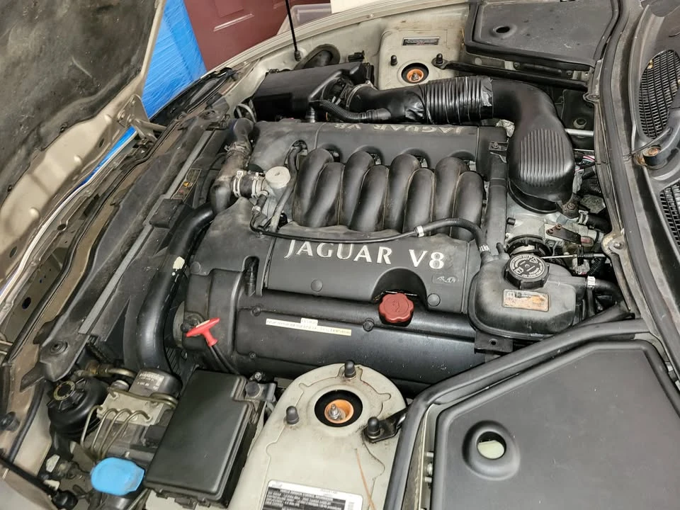 2001 Jaguar X100 XK8 - Image 10 of 11