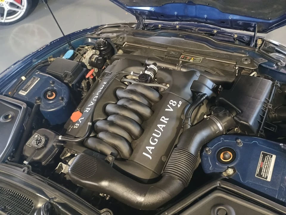 2001 Jaguar X100 XK8 - Image 15 of 19