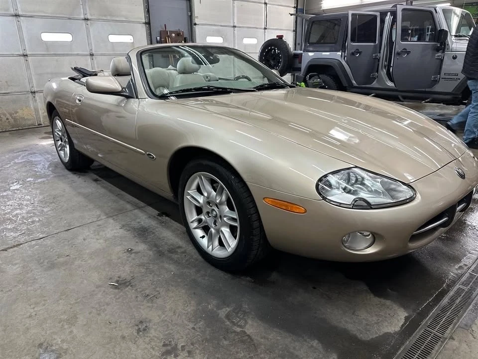 2001 Jaguar X100 XK8 - Image 12 of 20