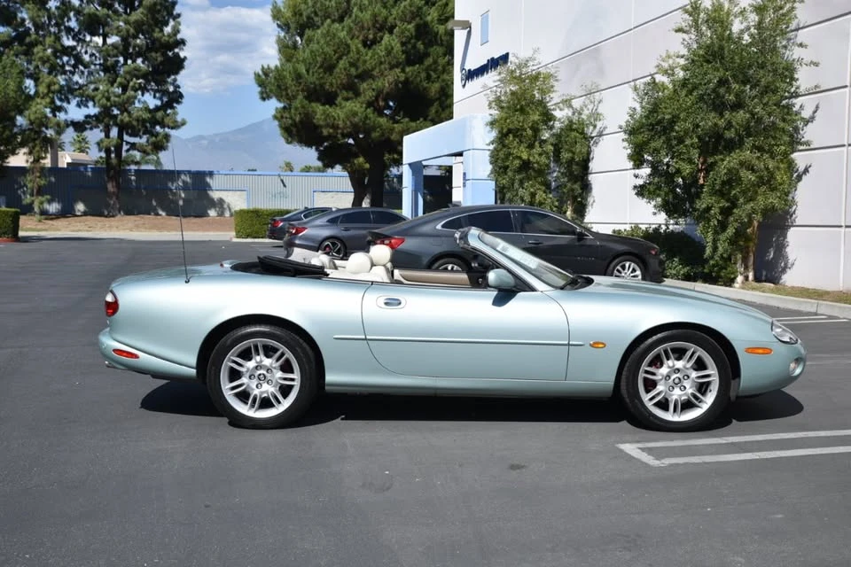 2001 Jaguar X100 XK8 - Image 10 of 20