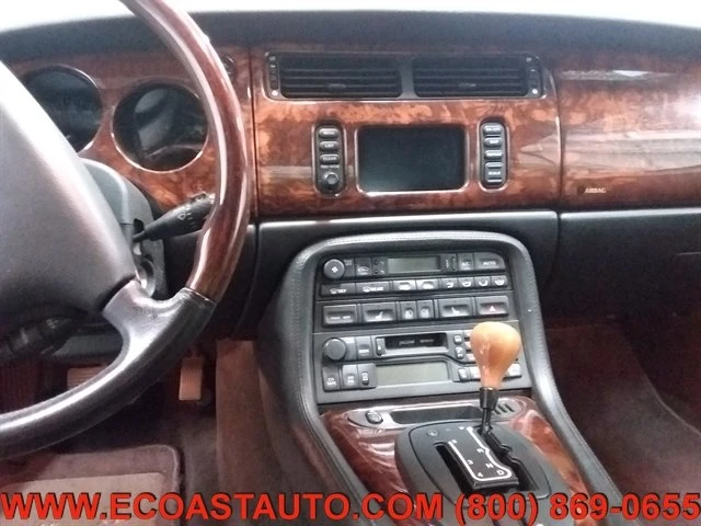 2001 Jaguar X100 XK8 - Image 11 of 18