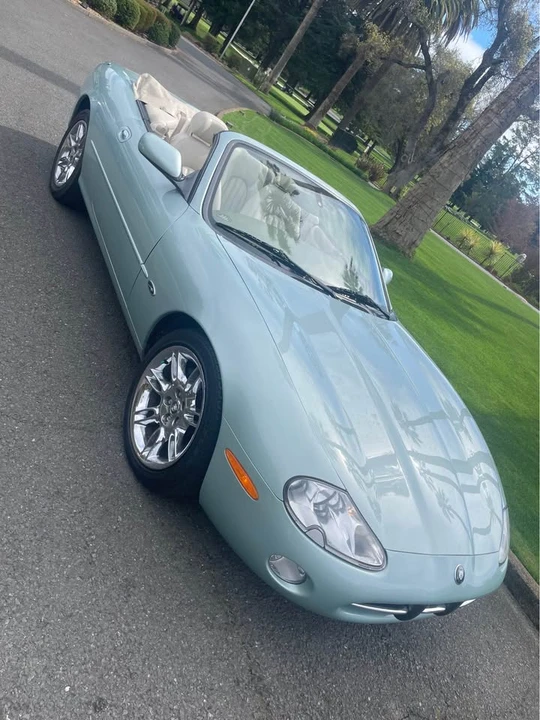 2001 Jaguar X100 XK8 - Image 3 of 9