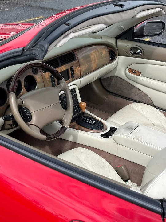 2001 Jaguar X100 XK8 - Image 5 of 7