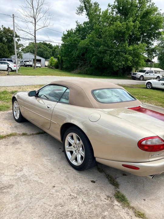 2001 Jaguar X100 XK8 - Image 6 of 12