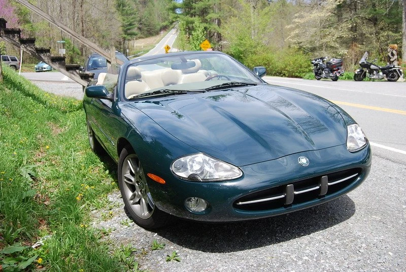 2001 Jaguar X100 XK8 - Image 2 of 4
