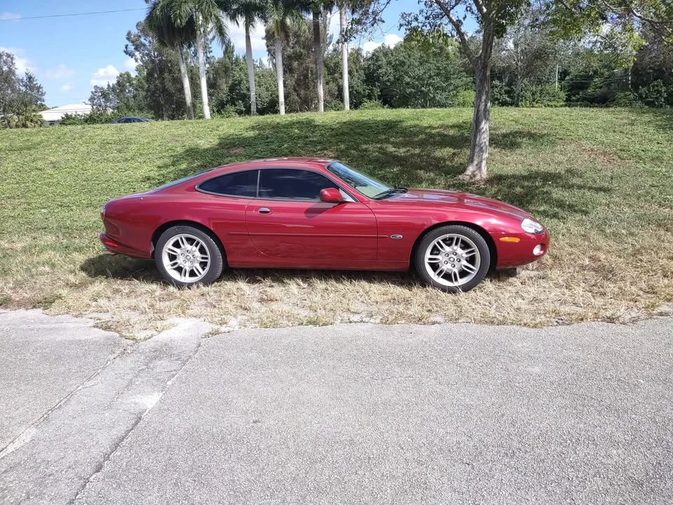 2001 Jaguar X100 XK8 - Image 5 of 10