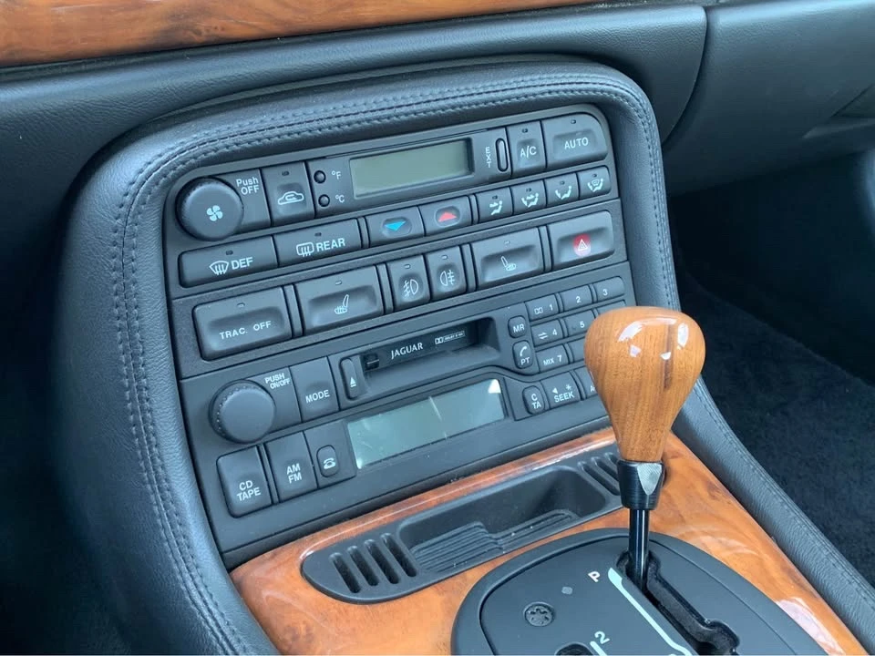 2001 Jaguar X100 XKR - Image 12 of 12