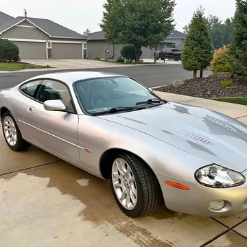 2001 Jaguar XKR