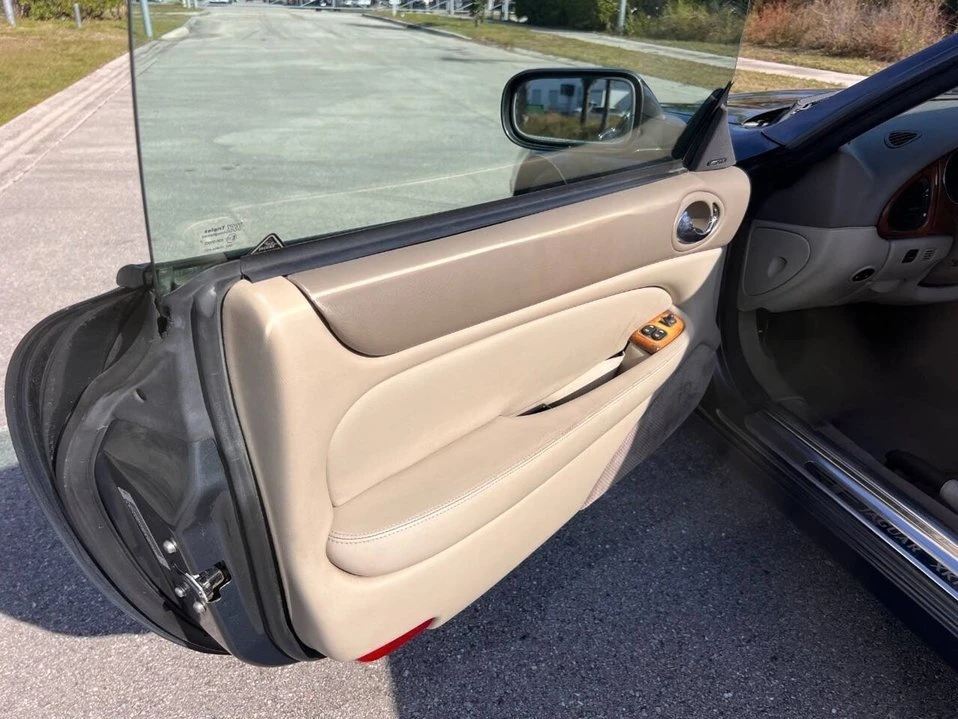 2001 Jaguar X100 XKR - Image 9 of 20