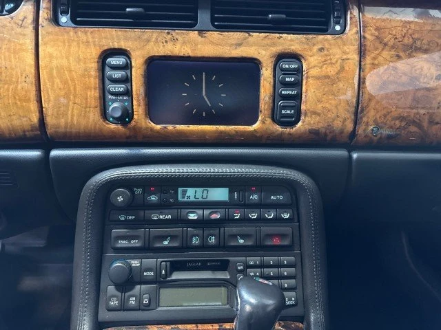 2001 Jaguar X100 XKR - Image 11 of 12