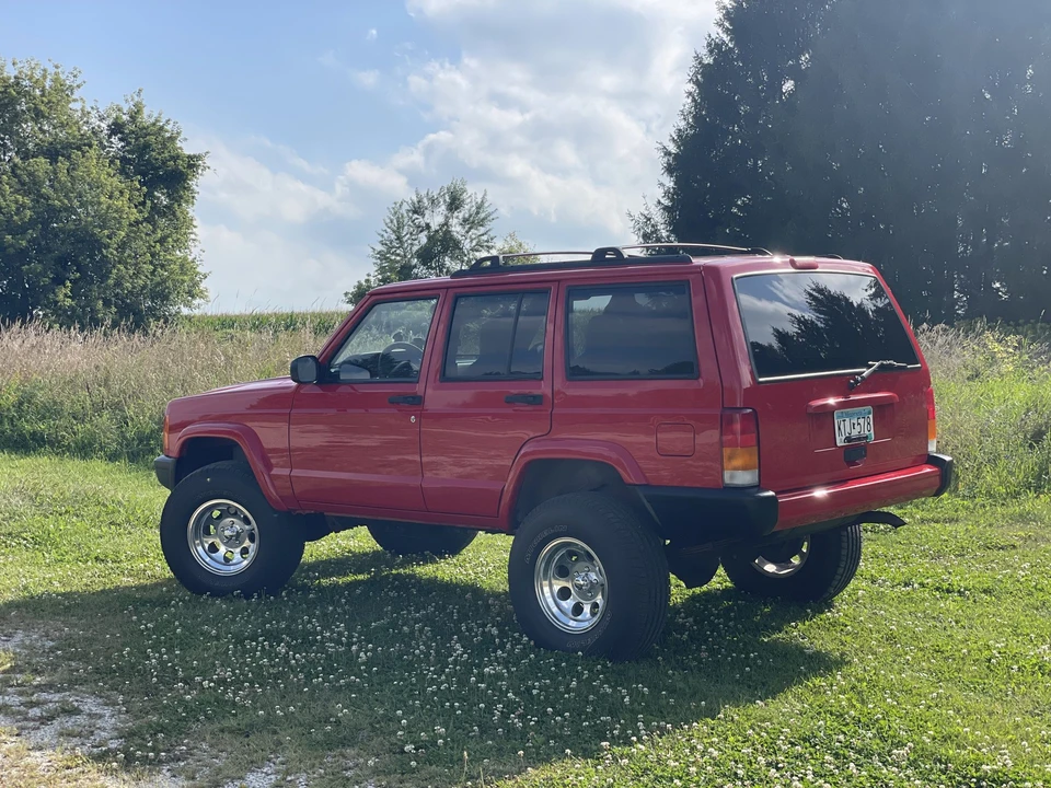 2001 Jeep XJ Cherokee - Image 6 of 31