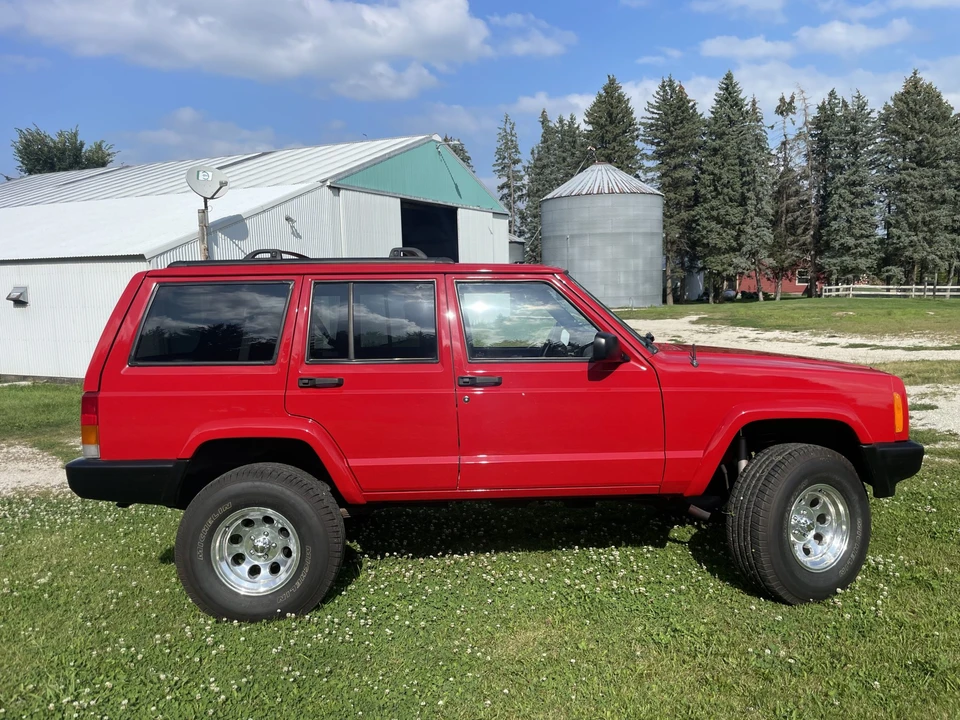 2001 Jeep XJ Cherokee - Image 13 of 31