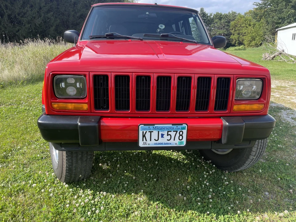 2001 Jeep XJ Cherokee - Image 19 of 31
