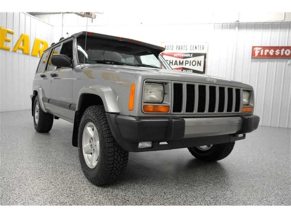 2001 Jeep XJ Cherokee - Image 22 of 31