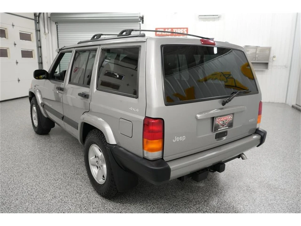 2001 Jeep XJ Cherokee - Image 7 of 31