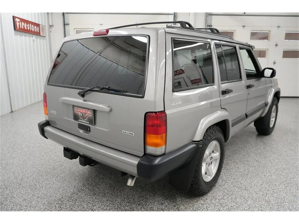 2001 Jeep XJ Cherokee - Image 15 of 31