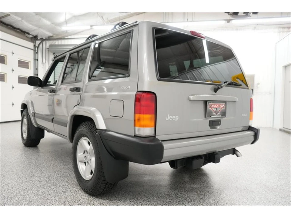 2001 Jeep XJ Cherokee - Image 8 of 31