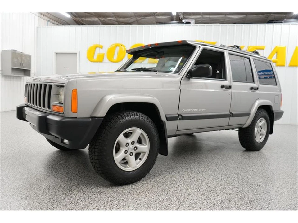2001 Jeep XJ Cherokee - Image 4 of 31