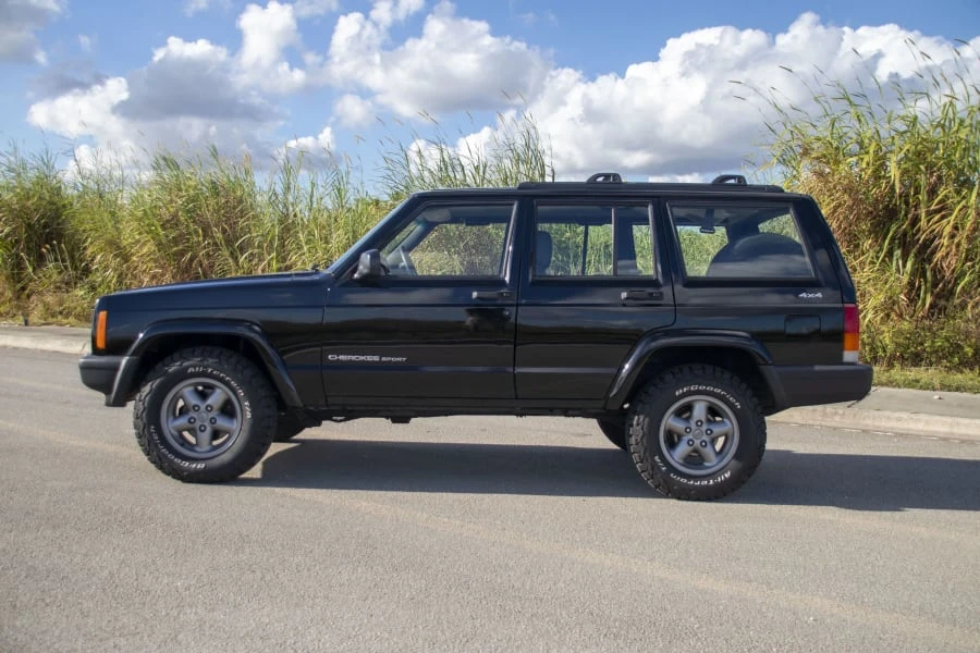 2001 Jeep XJ Cherokee - Image 2 of 28