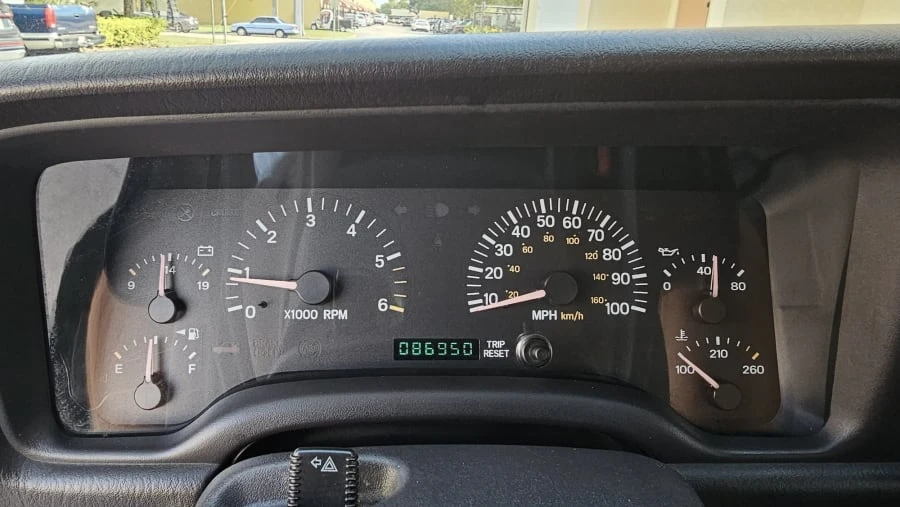 2001 Jeep XJ Cherokee - Image 19 of 28