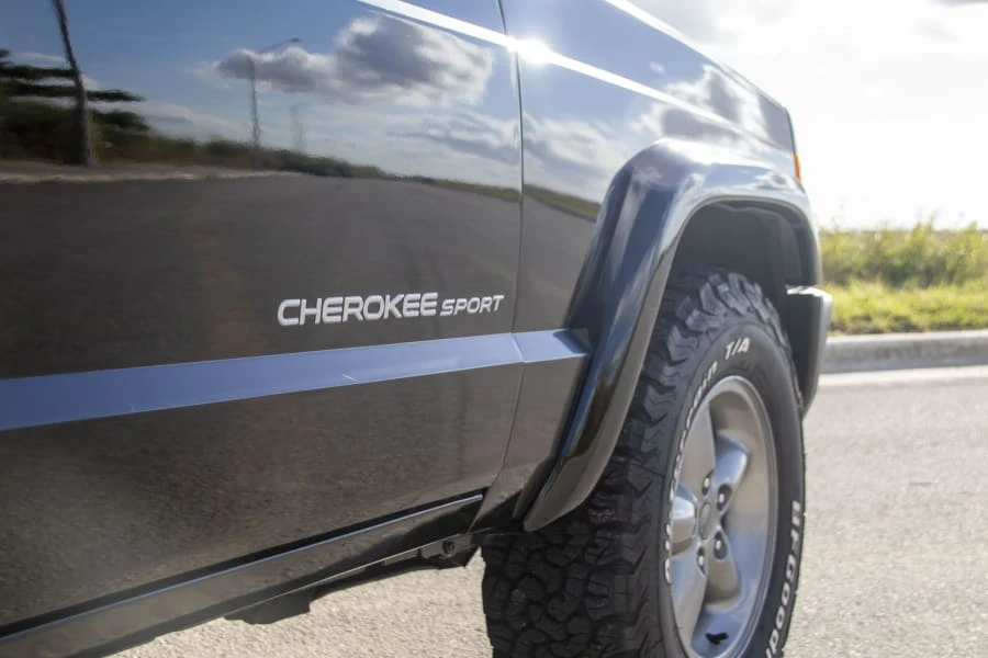 2001 Jeep XJ Cherokee - Image 6 of 28