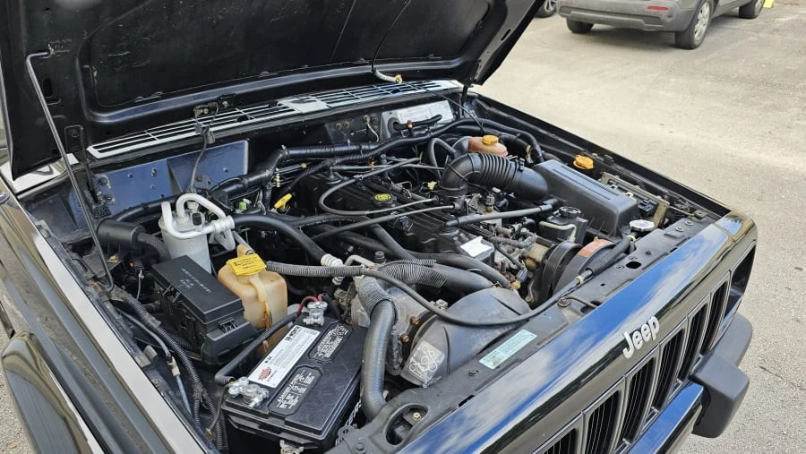 2001 Jeep XJ Cherokee - Image 27 of 28