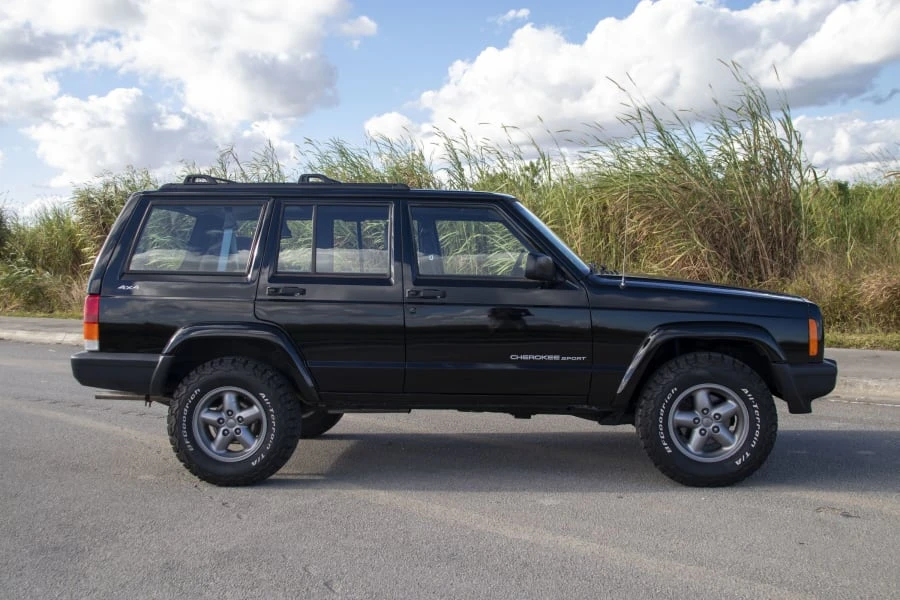 2001 Jeep XJ Cherokee - Image 15 of 28