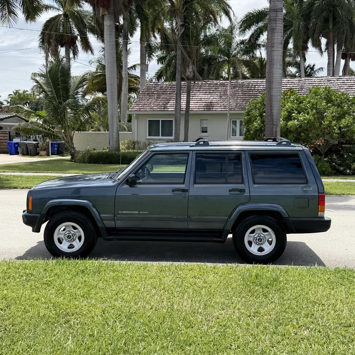 2001 Jeep XJ Cherokee - Image 7 of 31