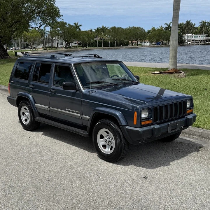 2001 Jeep XJ Cherokee - Image 2 of 31