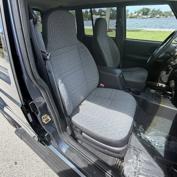 2001 Jeep XJ Cherokee - Image 28 of 31