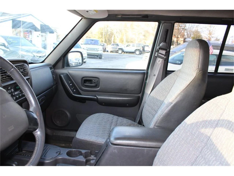 2001 Jeep XJ Cherokee - Image 15 of 31
