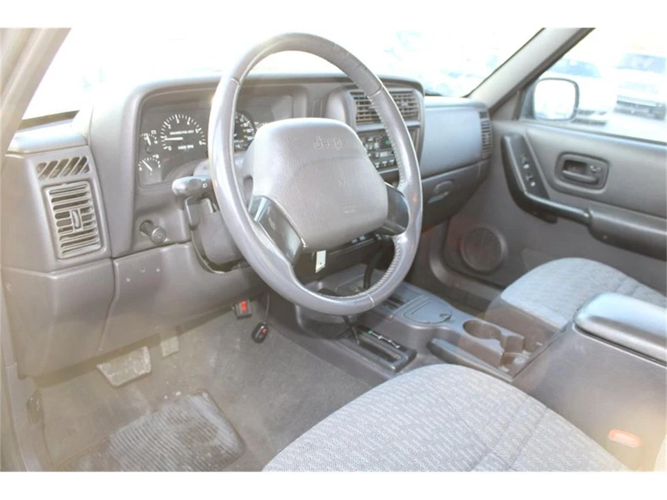 2001 Jeep XJ Cherokee - Image 12 of 31