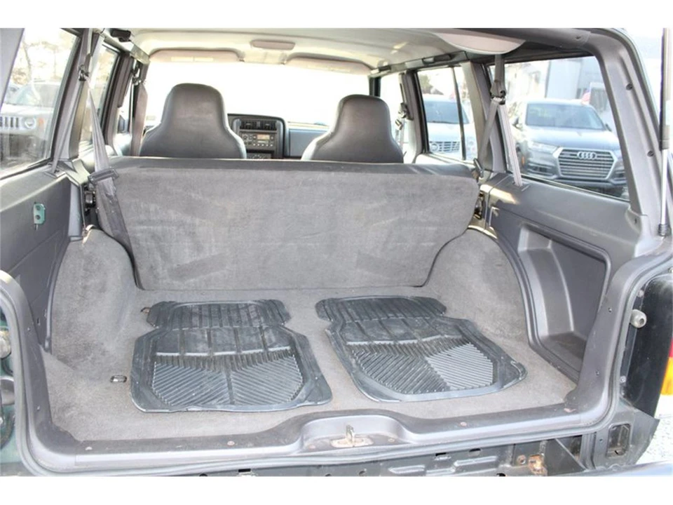2001 Jeep XJ Cherokee - Image 23 of 31