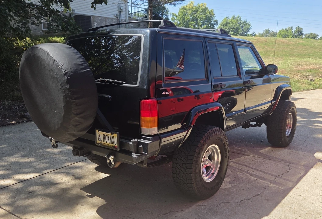 2001 Jeep XJ Cherokee - Image 6 of 24