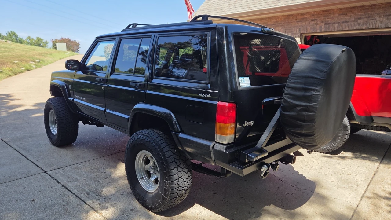2001 Jeep XJ Cherokee - Image 4 of 24