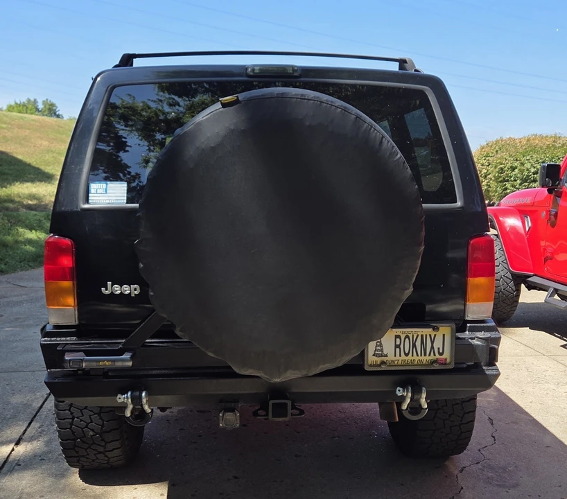 2001 Jeep XJ Cherokee - Image 5 of 24