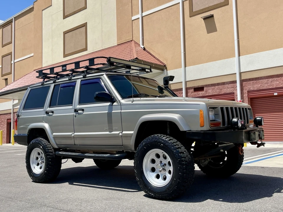 2001 Jeep XJ Cherokee - Image 6 of 31