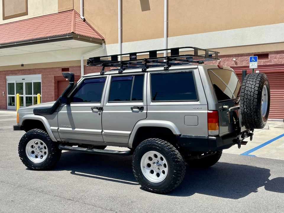 2001 Jeep XJ Cherokee - Image 3 of 31