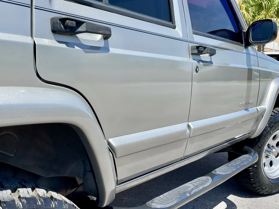 2001 Jeep XJ Cherokee - Image 24 of 31