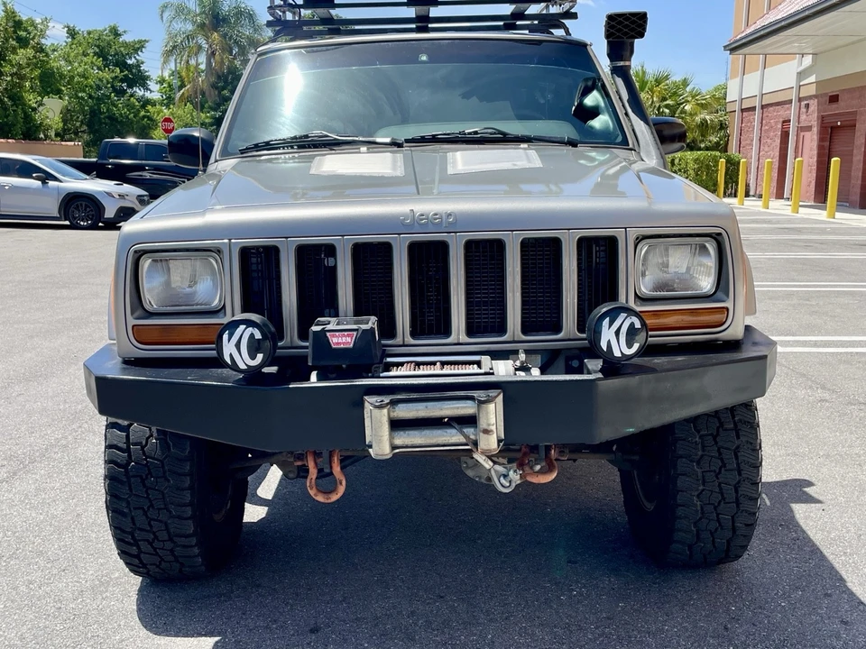 2001 Jeep XJ Cherokee - Image 18 of 31