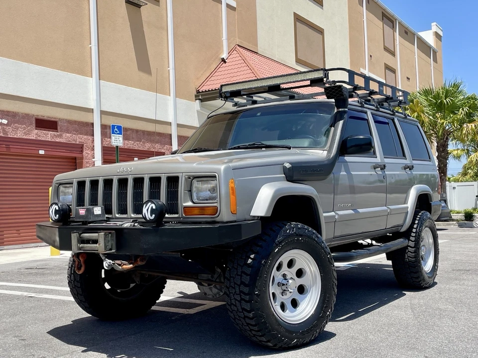2001 Jeep XJ Cherokee - Image 4 of 31