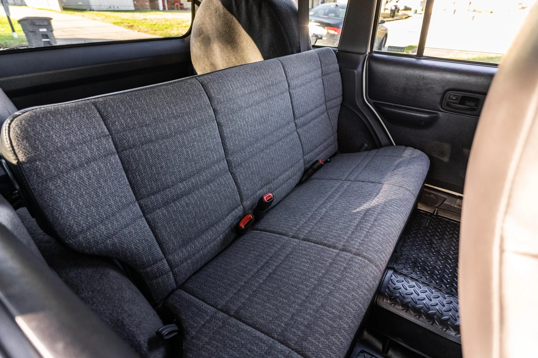 2001 Jeep XJ Cherokee - Image 27 of 31