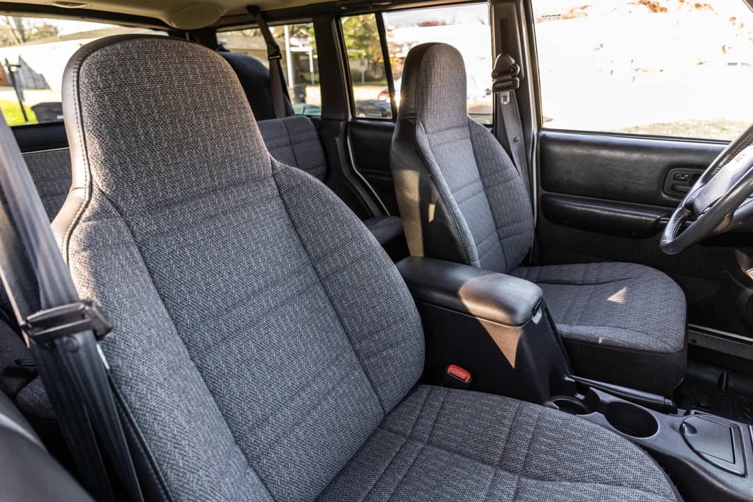 2001 Jeep XJ Cherokee - Image 22 of 31